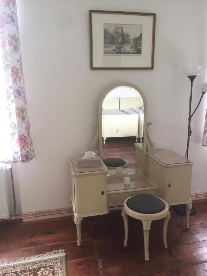 Zamek Dobrohor Aparthotel Екстериор снимка