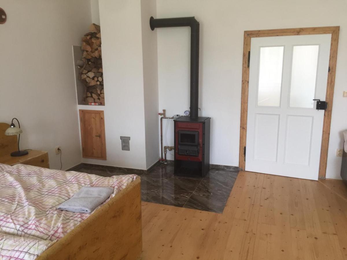 Zamek Dobrohor Aparthotel Екстериор снимка