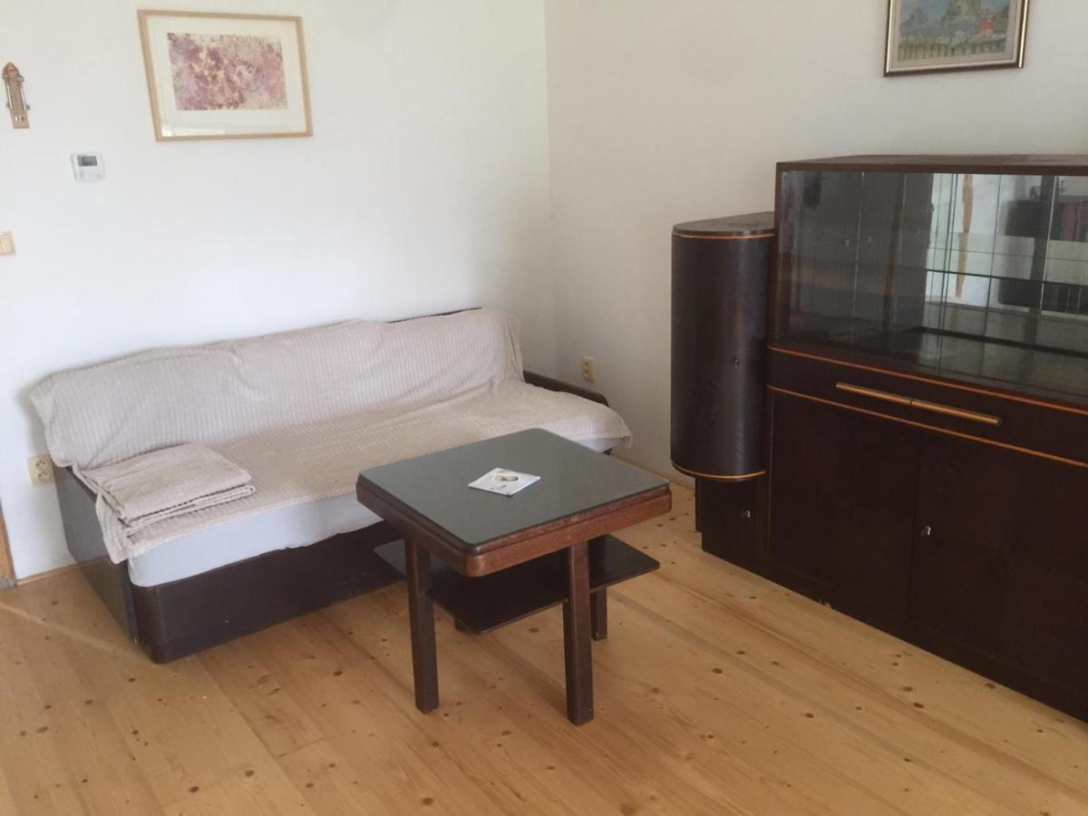 Zamek Dobrohor Aparthotel Екстериор снимка