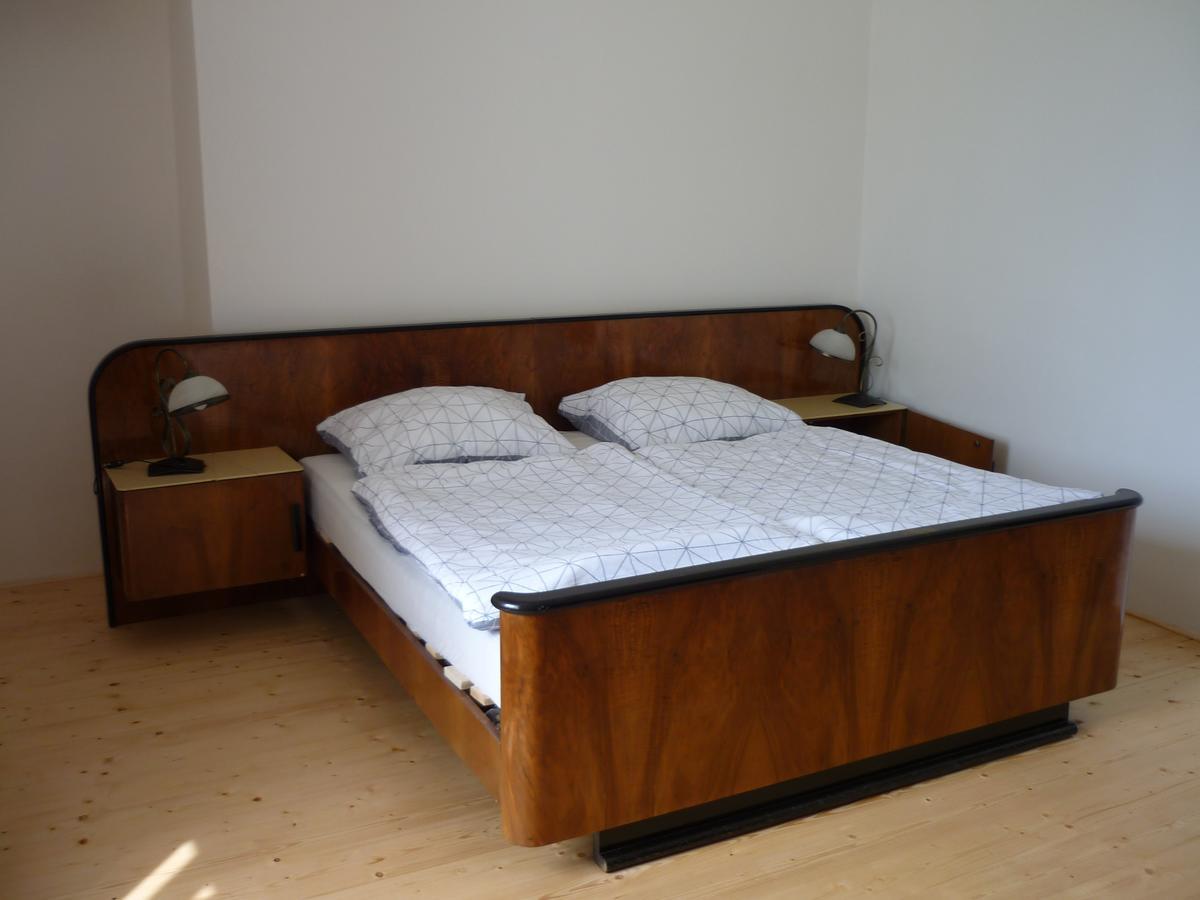 Zamek Dobrohor Aparthotel Екстериор снимка